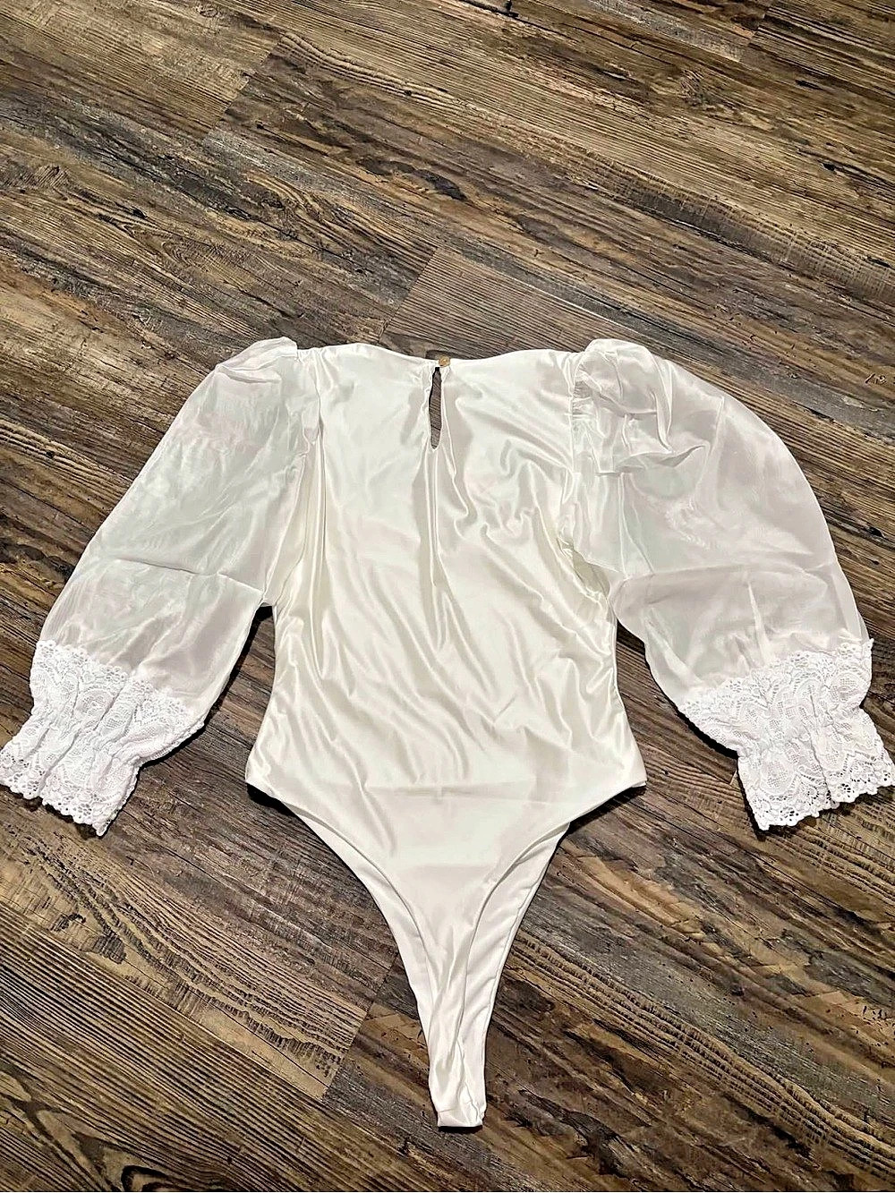 Nightcap Women’s Prairie Lace Bodysuit White $130.00 Size Small